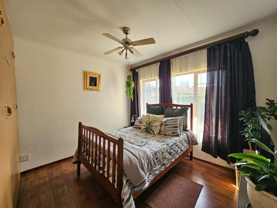 3 Bedroom Property for Sale in Grimbeeck Park North West